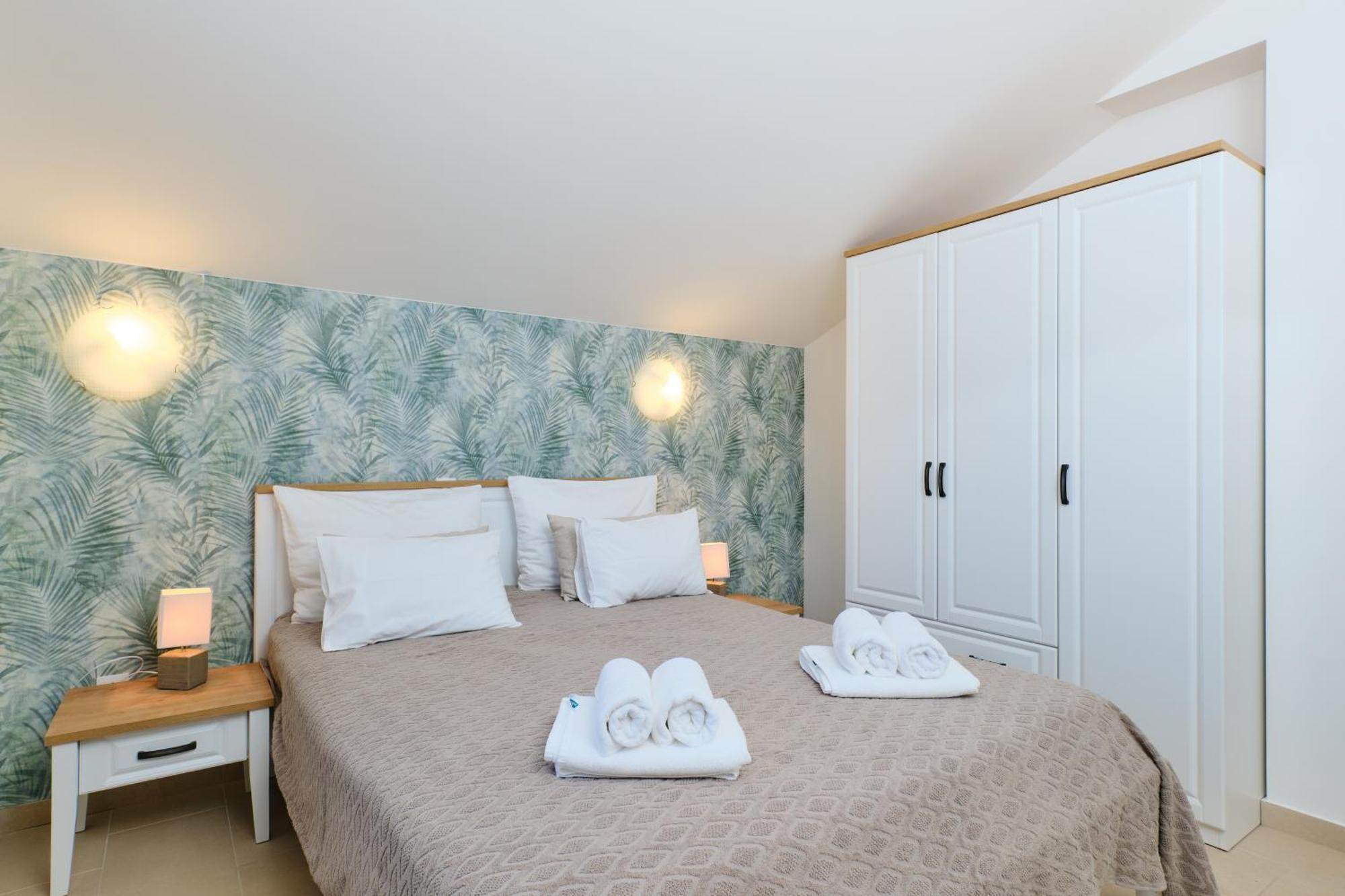 Apartments Divna Mali Lošinj Exteriör bild