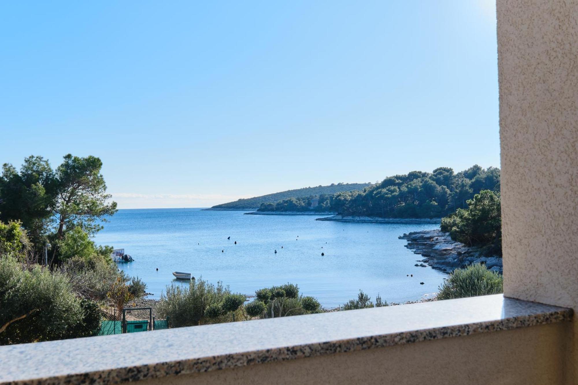 Apartments Divna Mali Lošinj Exteriör bild